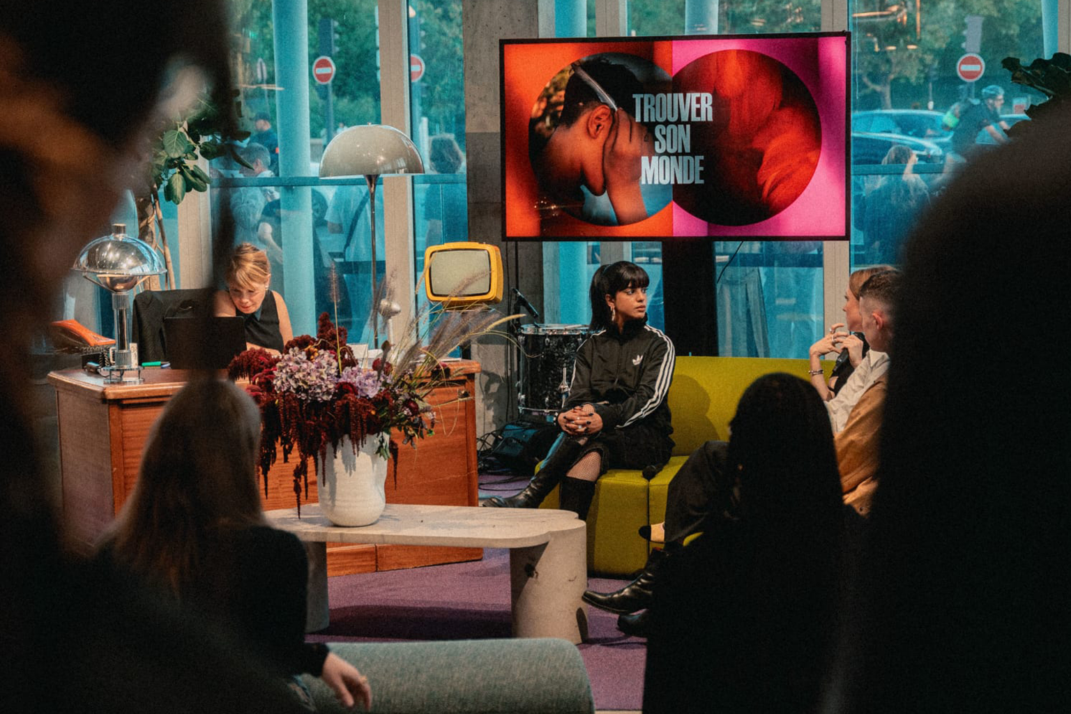 « Le vêtement : fabrique de nos modes et de nos mondes »